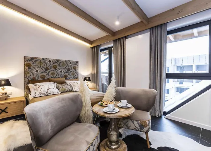 Famixdom Apartamenty Modrzejewska Centrum Zakopane